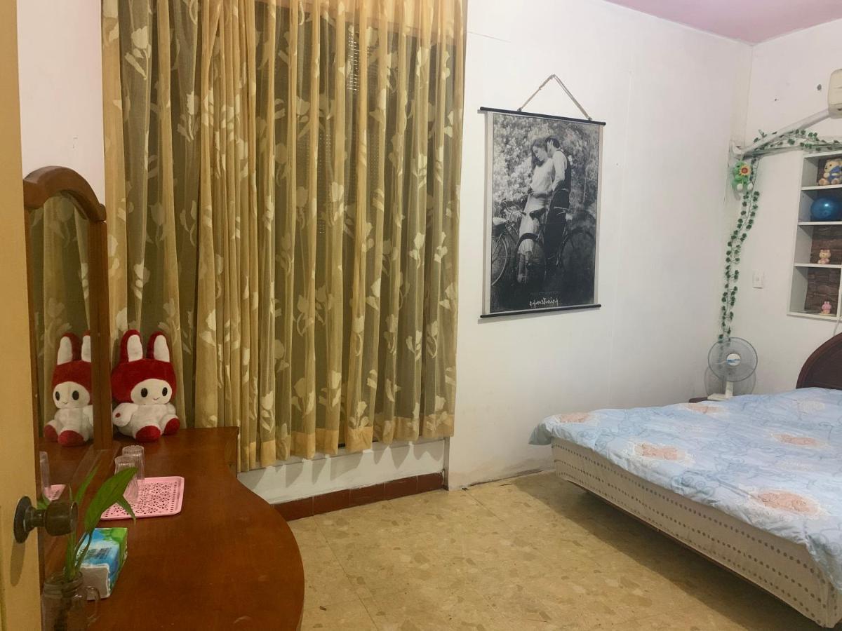 淡水老街歡樂便利民宿 ตั้นสุ่ย ภายนอก รูปภาพ